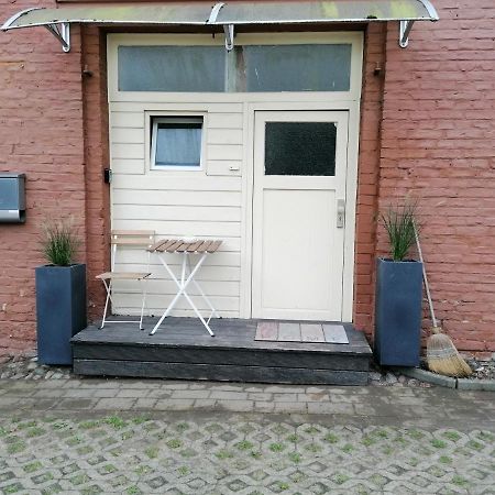 Schoene Wohnung, Zwei Schlafzimmer, Zentrumsnah, Erdgeschoss In Greifswald Exterior photo